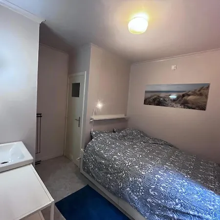 شقة Bright With Side Sea View *